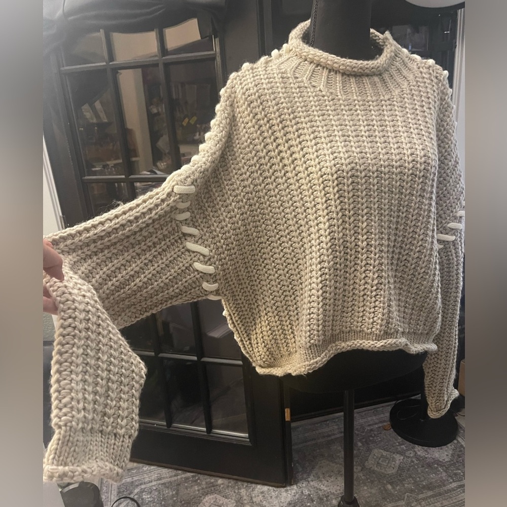 En Saison
NEW Women's Alyza Long-Sleeve Knit Sweater, oversized - Picture 6 of 14